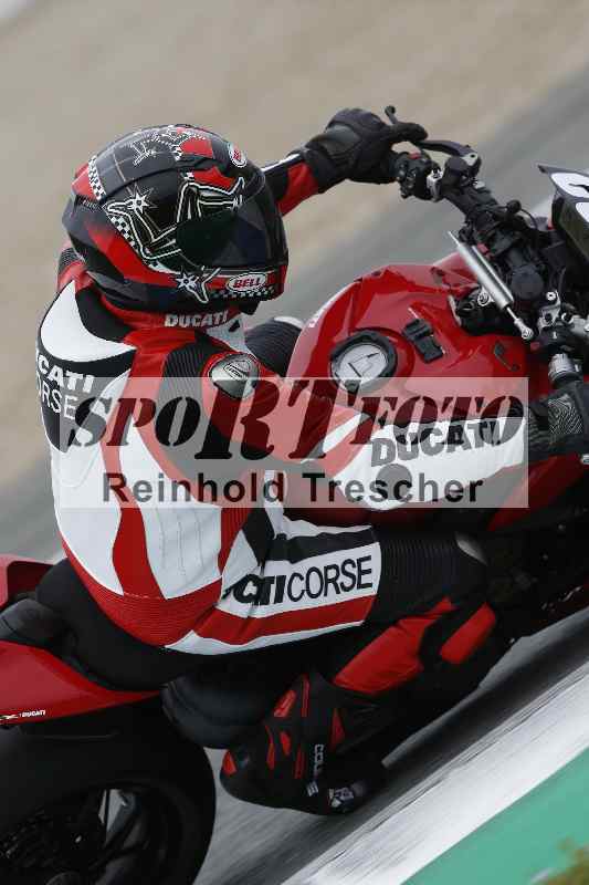 Archiv-2025/02 28.-31.01.2025 Moto Center Thun Jerez/gruen-green/82